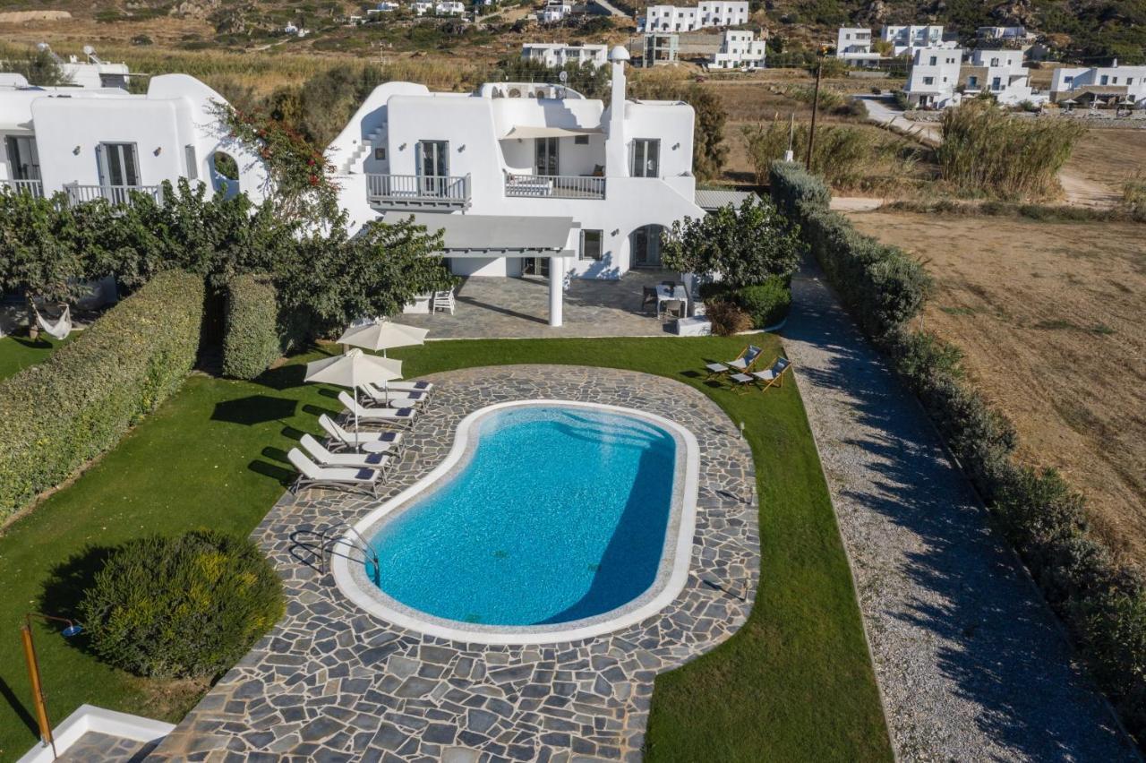 Aqua Breeze Villas On The Beach Pláka Esterno foto